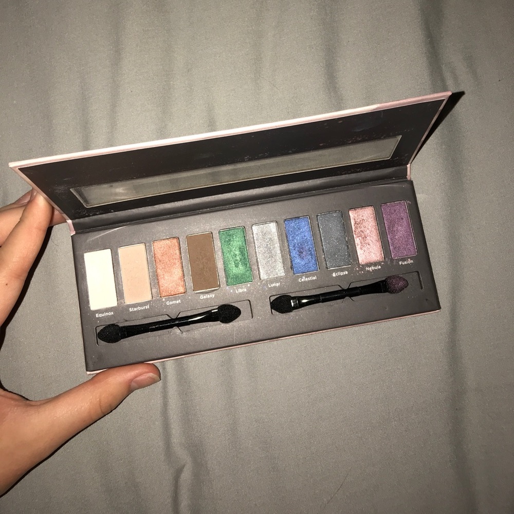 Ulta Beauty eyeshadow palette