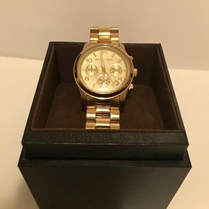 MICHAEL KORS GOLD WATCH