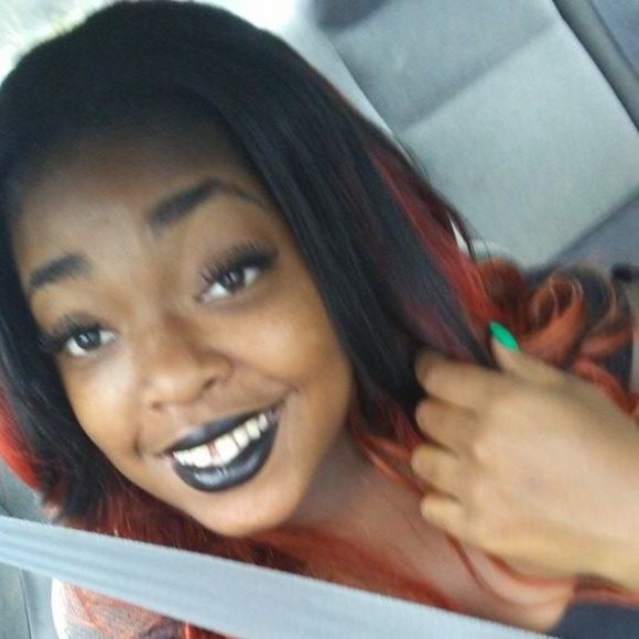 Meet your Posher, Jannelle - Picture 1 of 1