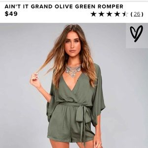 NWT Lulus olive green romper medium