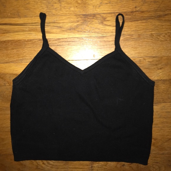 Forever 21 Tops - Black sweater tank crop top