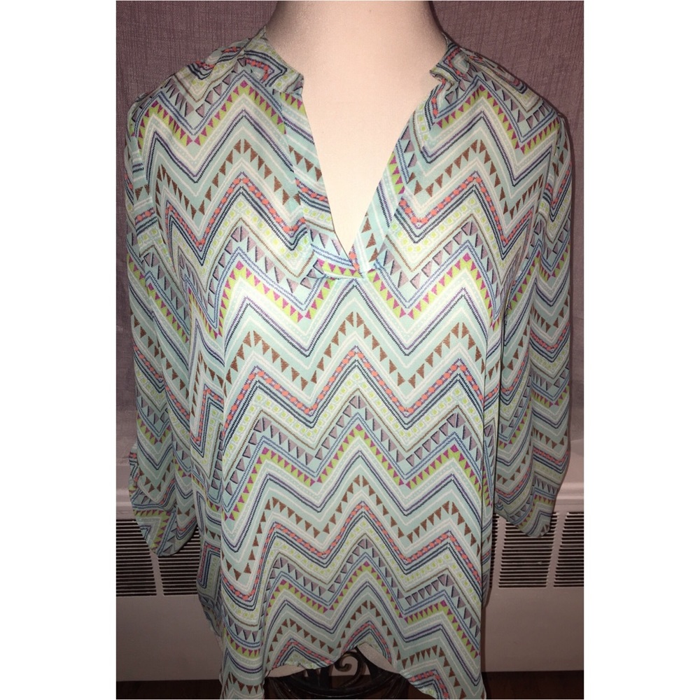 Junior Plus Size Arrow Print Utility Blouse