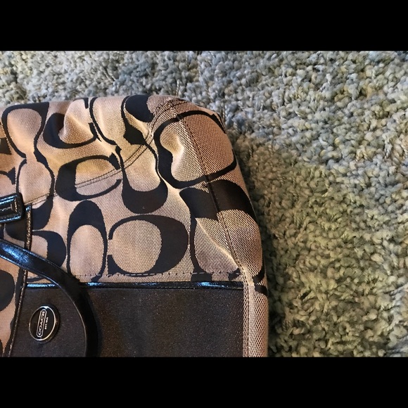 Coach purse - Picture 2 of 2