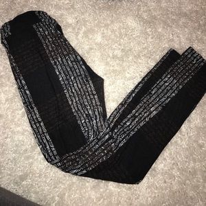 EUC OS LuLaRoe Full Length Tribal/Stripe Legging
