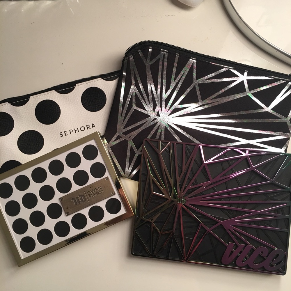 URBAN DECAY EYESHADOW PALETTES