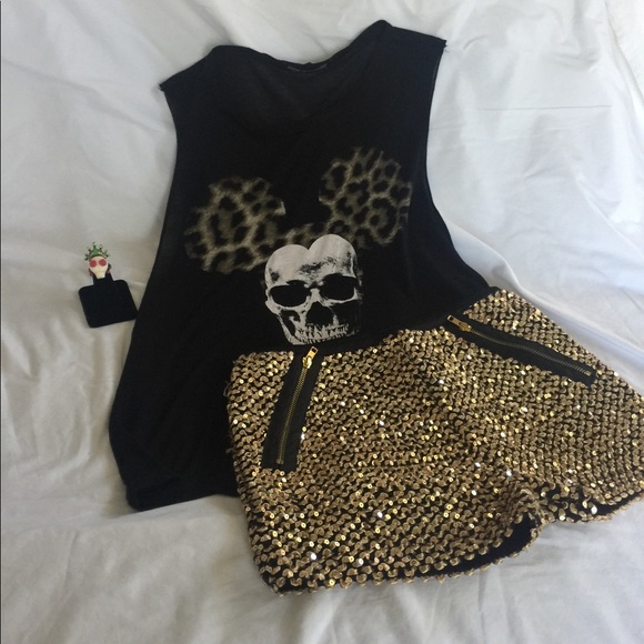 Rock and Rose Classic T Shirt - Picture 2 of 4