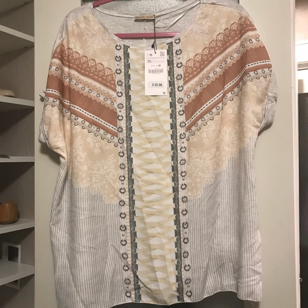 NWT ZARA Printed tshirt