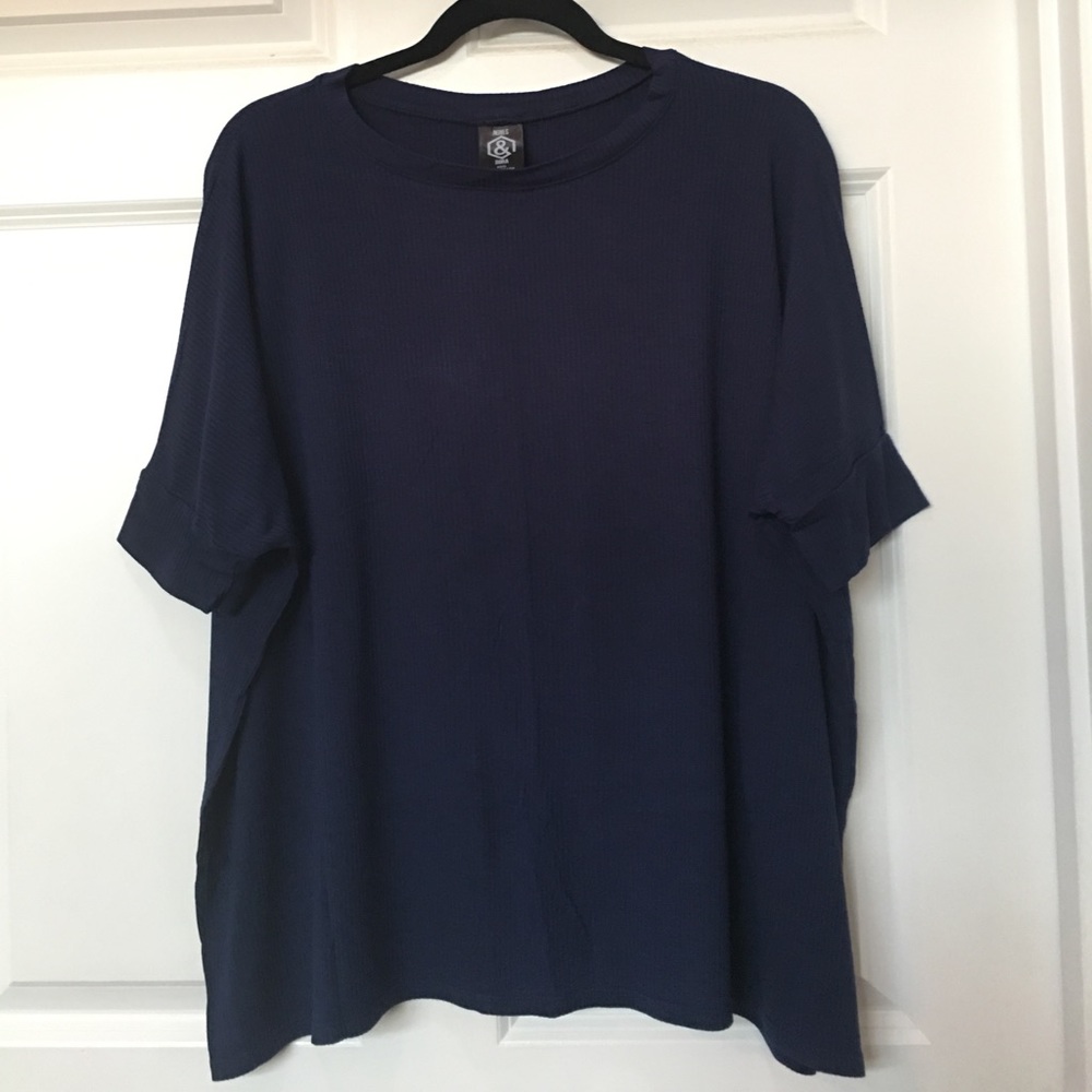Agnes & Dora Boxy Tee XS/S in ribbed navy blue