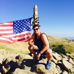 Meet your Posher, Victor