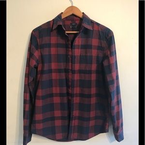 Gap long sleeve shirt