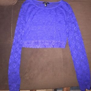 Long sleeve lace crop top!