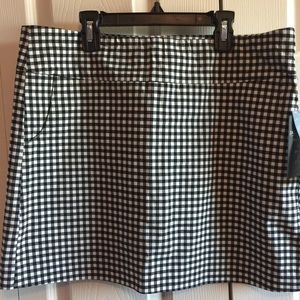 Zac & Rachel black and white checkered skort