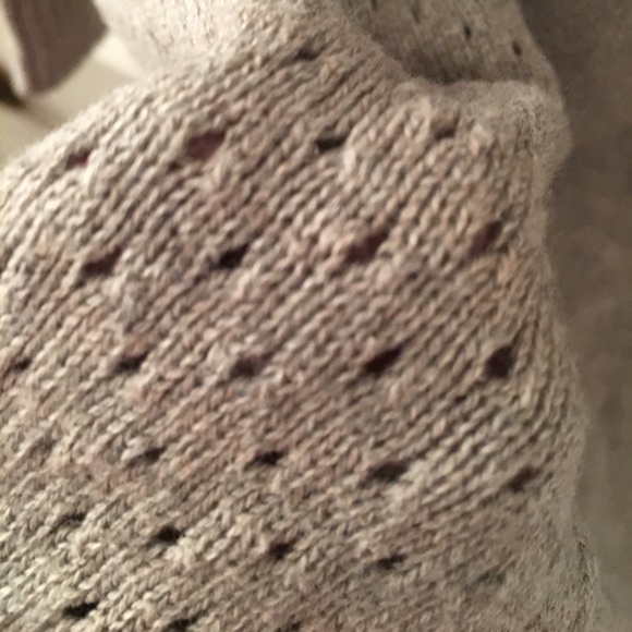 American Eagle 3/4 Sleeve Sweater (L) - Picture 4 of 4