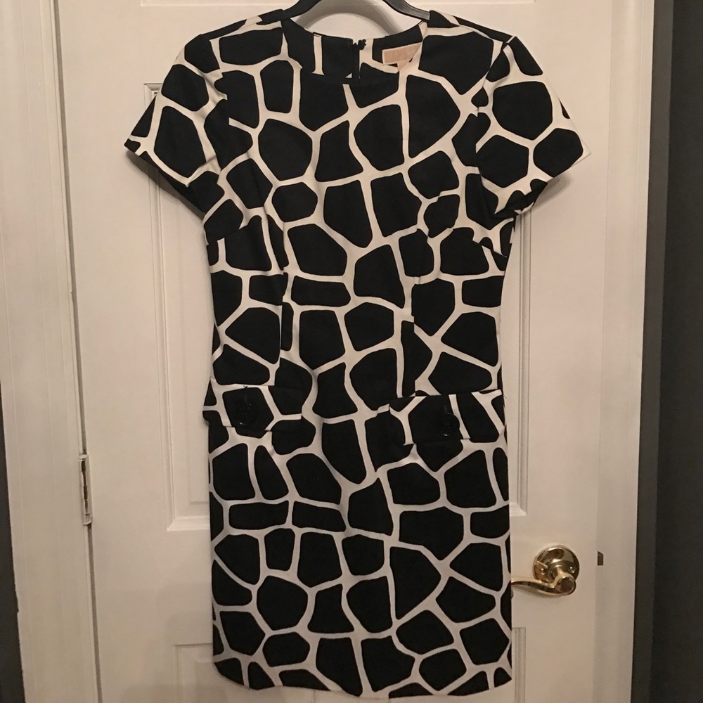 Michael kors giraffe print shift dress