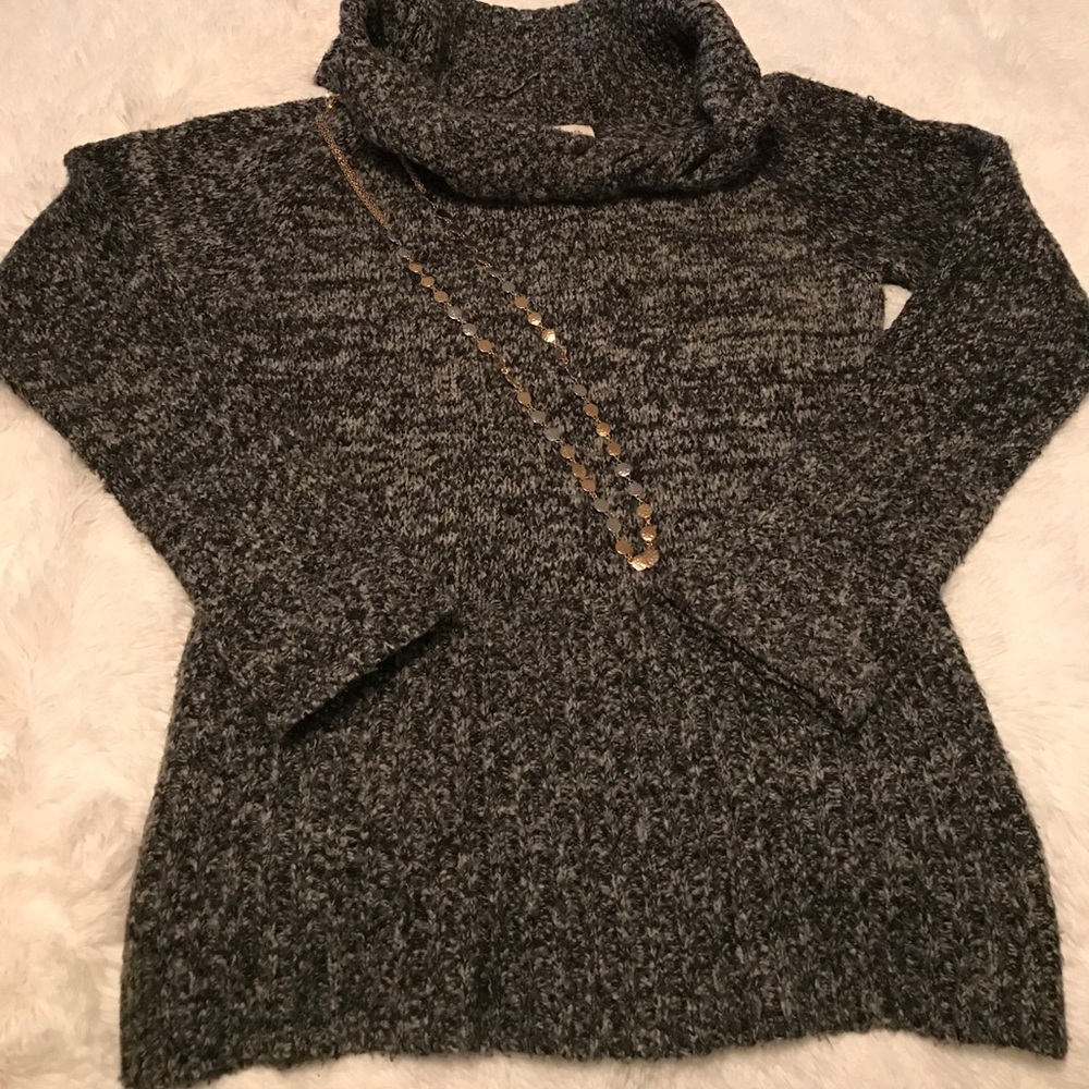 WHBM Sweater size M