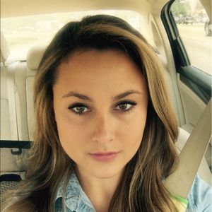 Meet your Posher, Anne