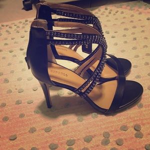 Brand new express heels