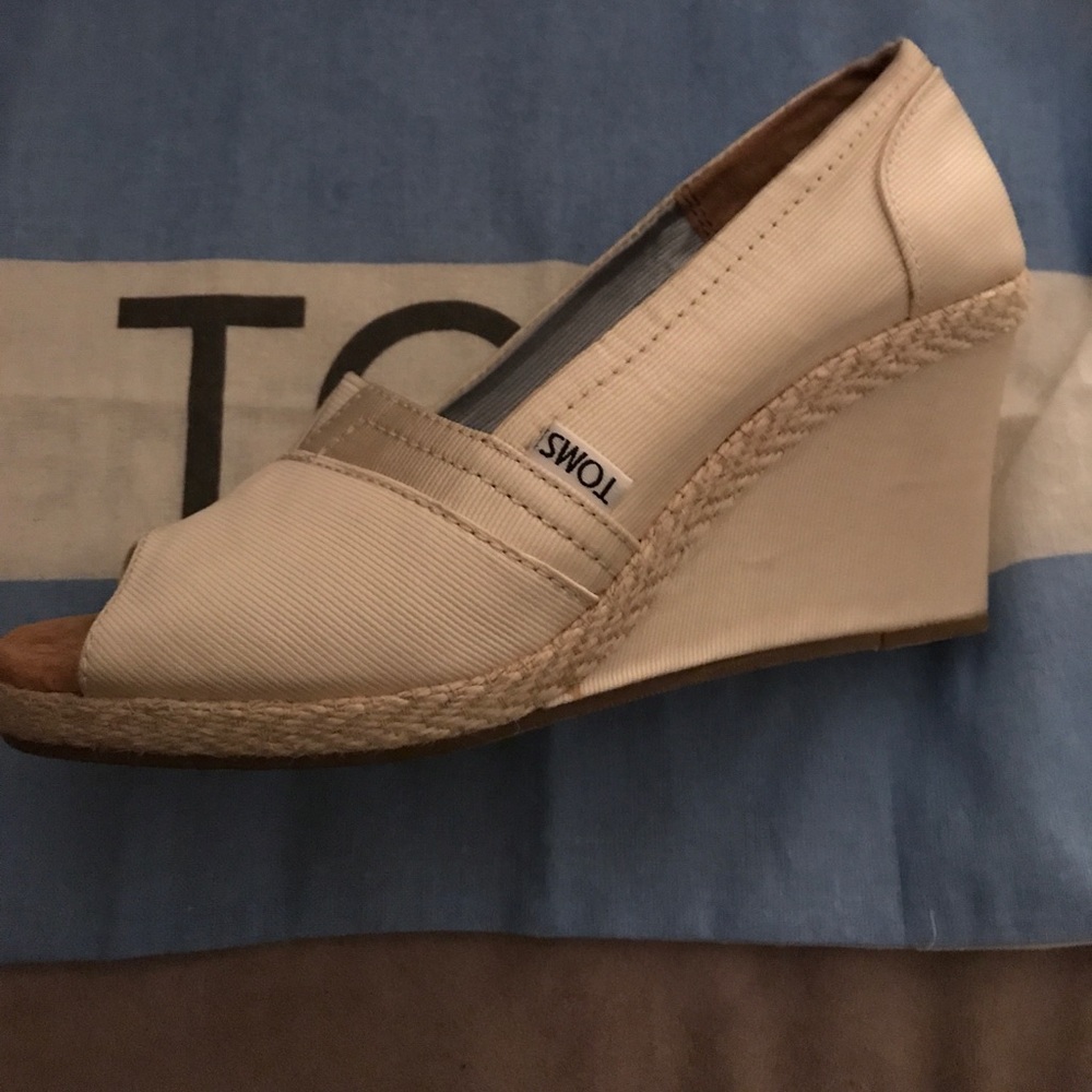 Tom's ivory grosgrain wedges 8 1/2