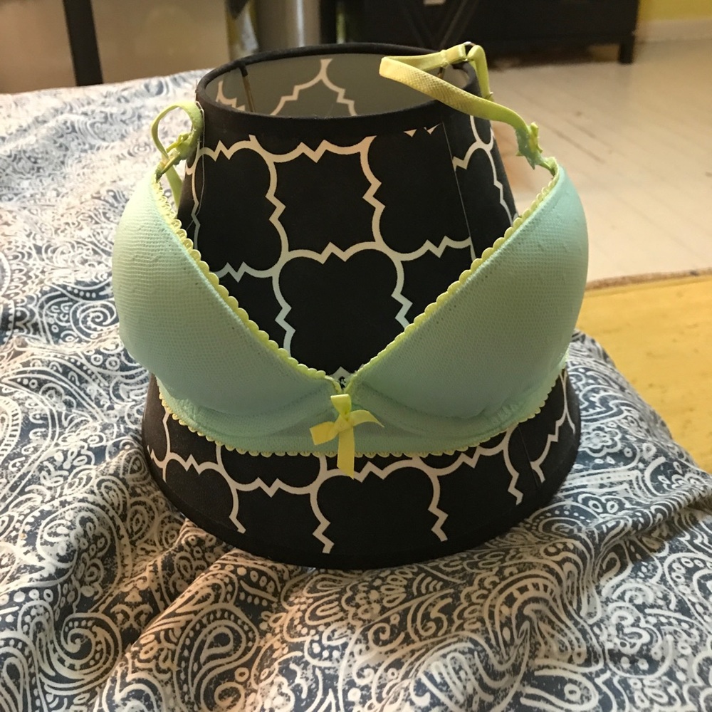 teal & green victoria’s secret push up bra
