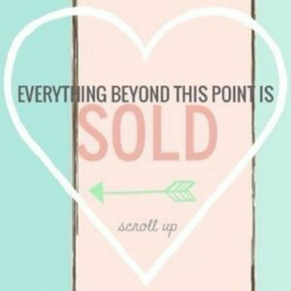 Everything below is sold! 😘🎉👏🍷
