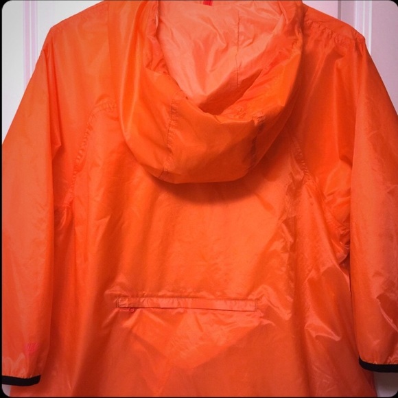 Nike 3/4 Windrunner Crop Jacket!! - Picture 5 of 7