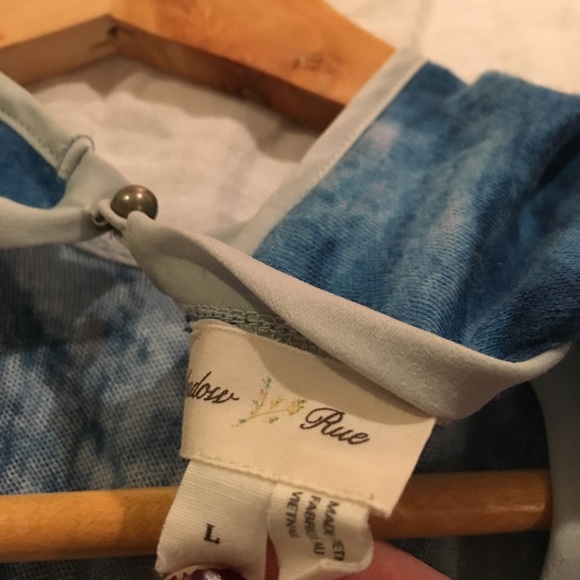 Anthropologie flowing top - Picture 4 of 4