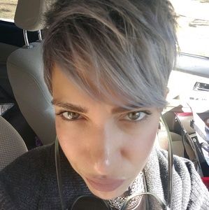 Meet your Posher, Christine