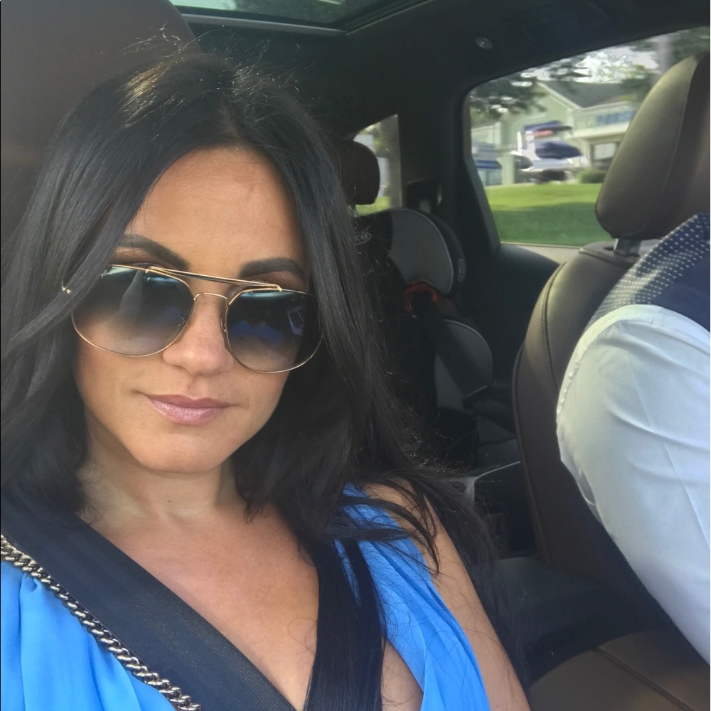 Meet your Posher, Teresa