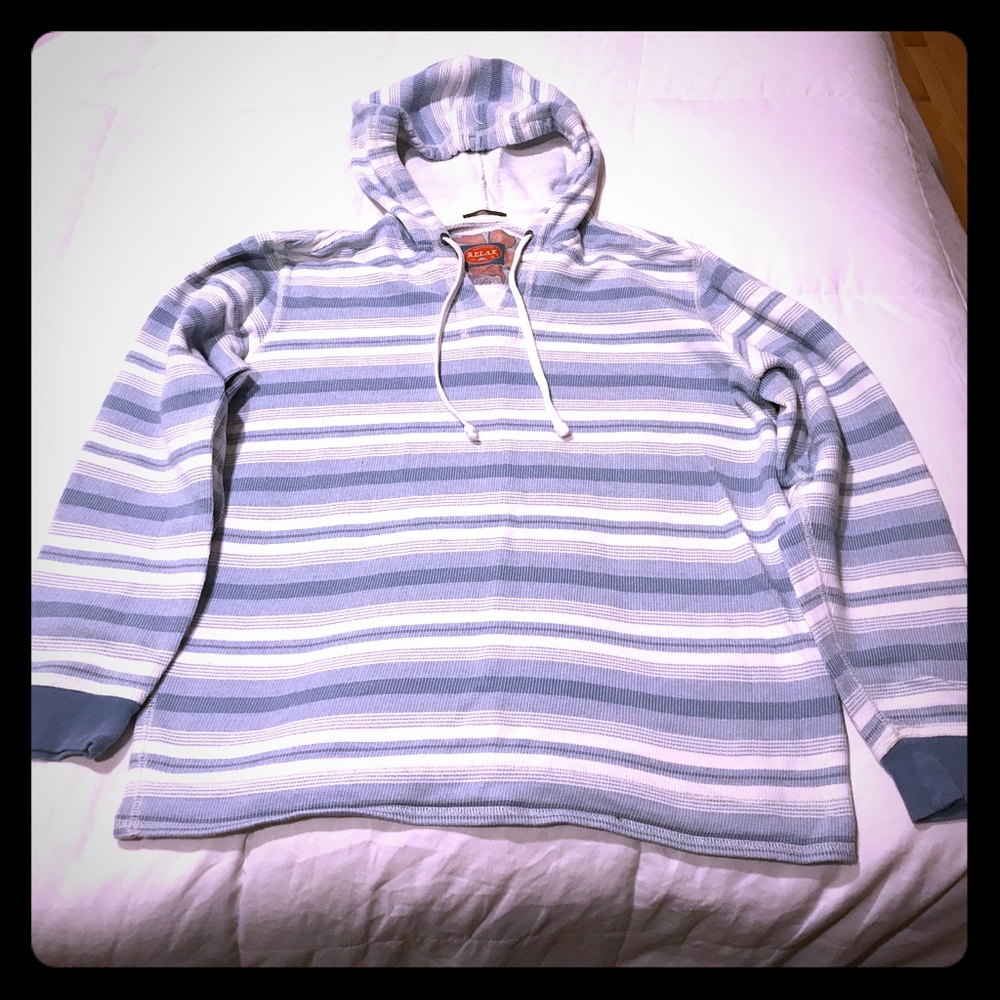 TOMMY BAHAMA V-NECK HOODIE