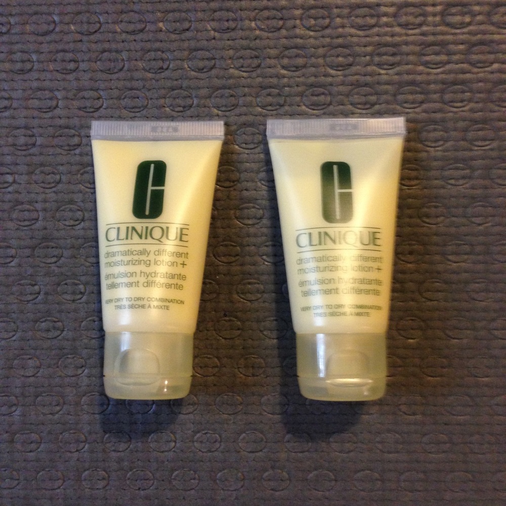 NEW! Clinique Dramatically Moisturizing Lotion! - Picture 2 of 3