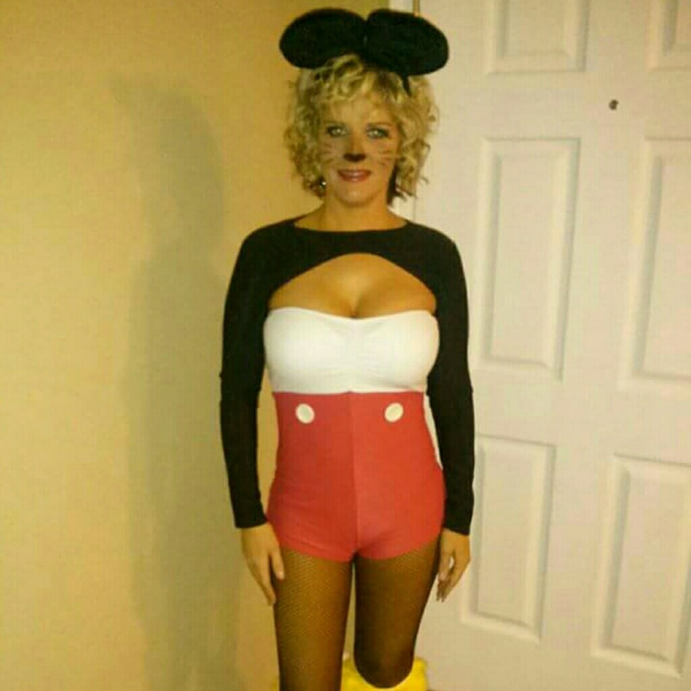 Minnie Mouse costume