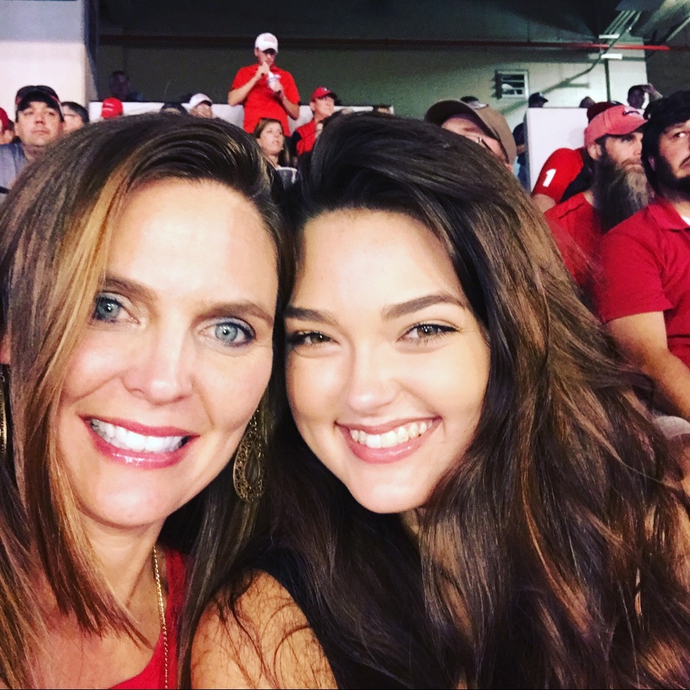 Meet your Posher, Elizabeth