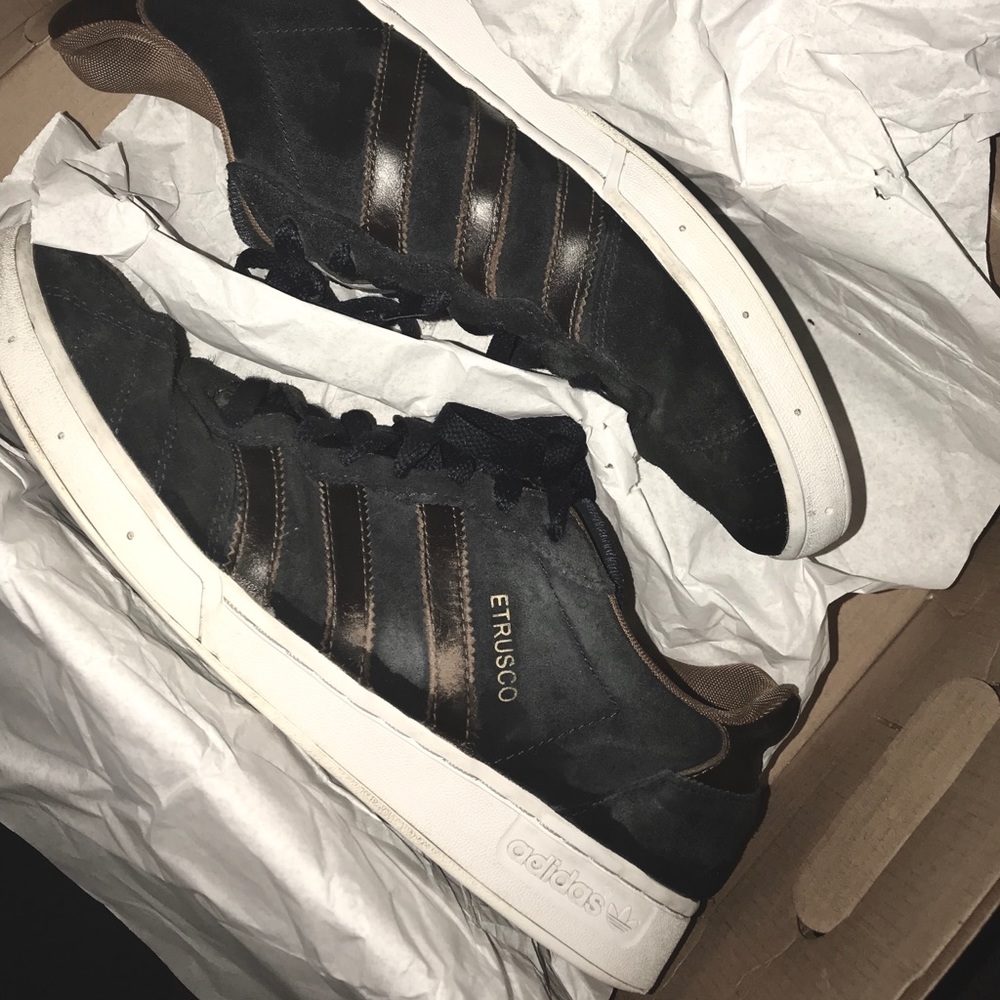 Classic Adidas ETRUSCO Sneakers