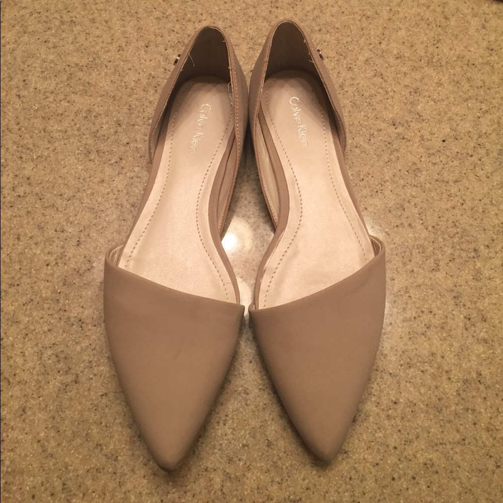 Calvin Klein Nude Flats sz 7