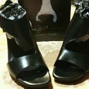 Awesome Donald Pliner Bootie Sandal