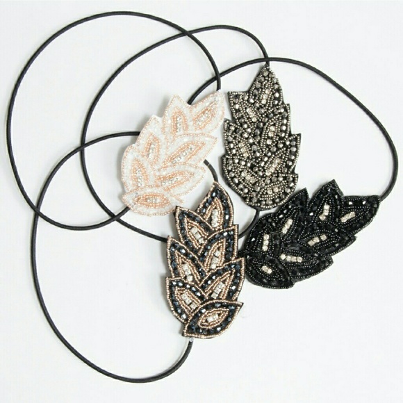 🆕 4 Feather Beaded Headband - Picture 7 of 8