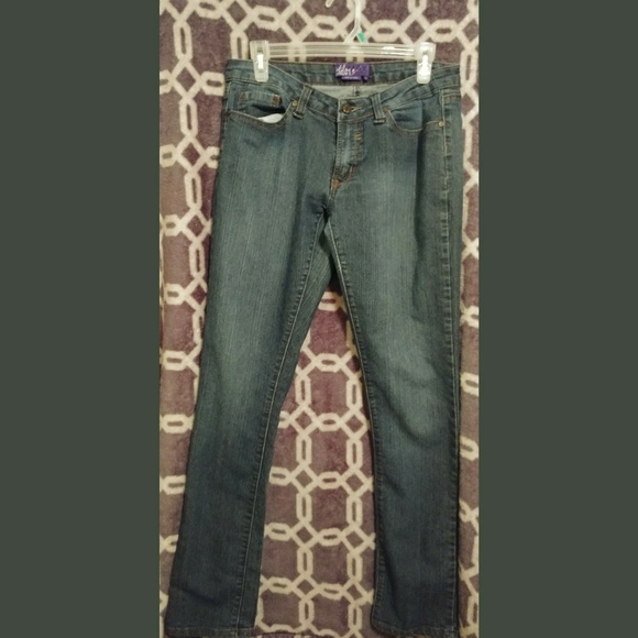 Jeans - Picture 1 of 3