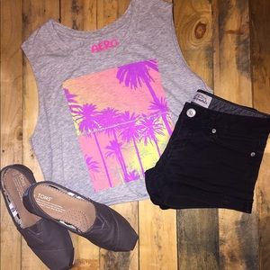 AEROPOSTALE CROP TOP WOMENS SIZE M
