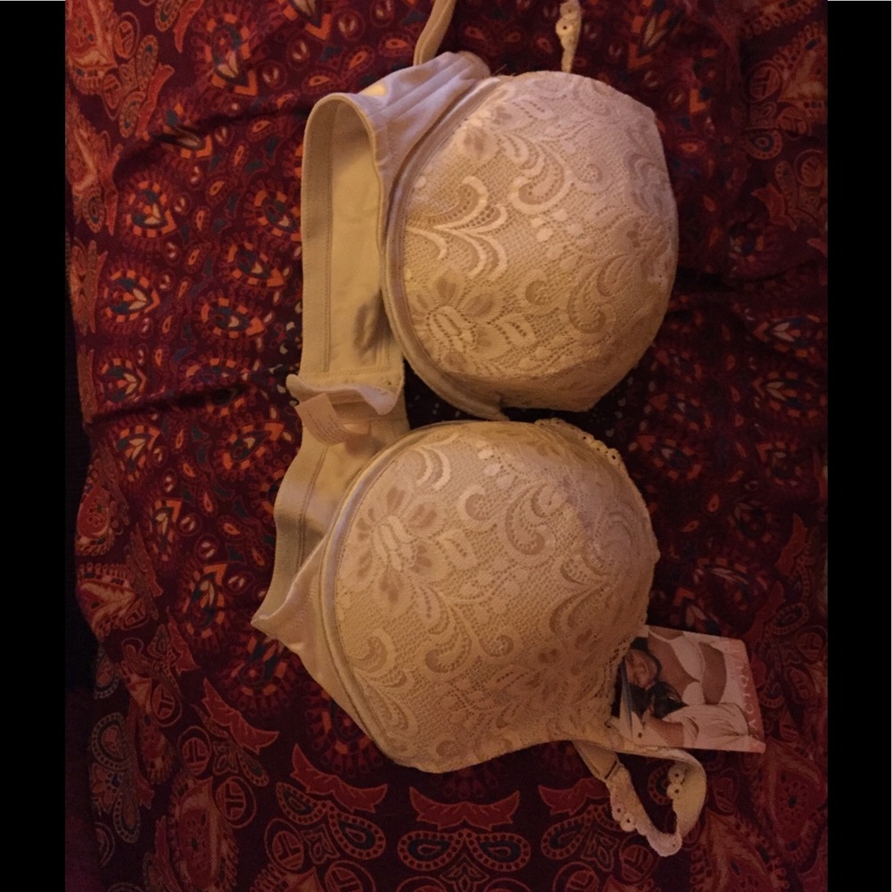 Beautiful sexy padded bra - Cacique