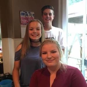 Meet your Posher, Devin