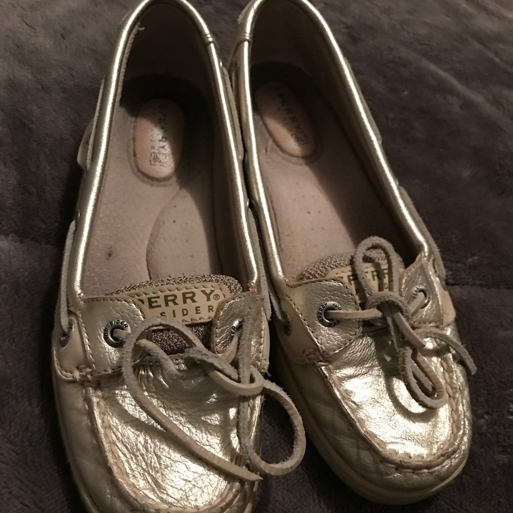 REPOSH! Gold Sperry size 5.5