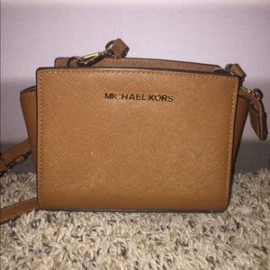 Michael Kors Crossbody