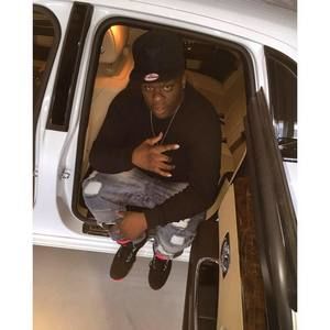 Meet your Posher, Derrick