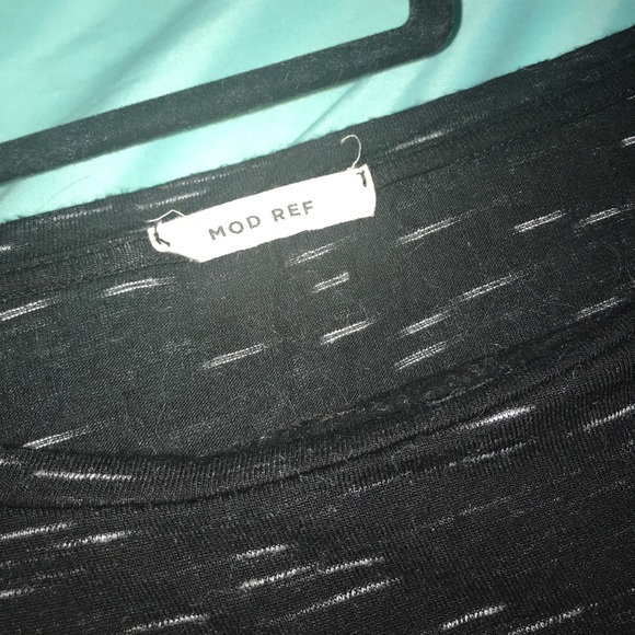 Mod Red slit side t shirt. - Picture 3 of 3