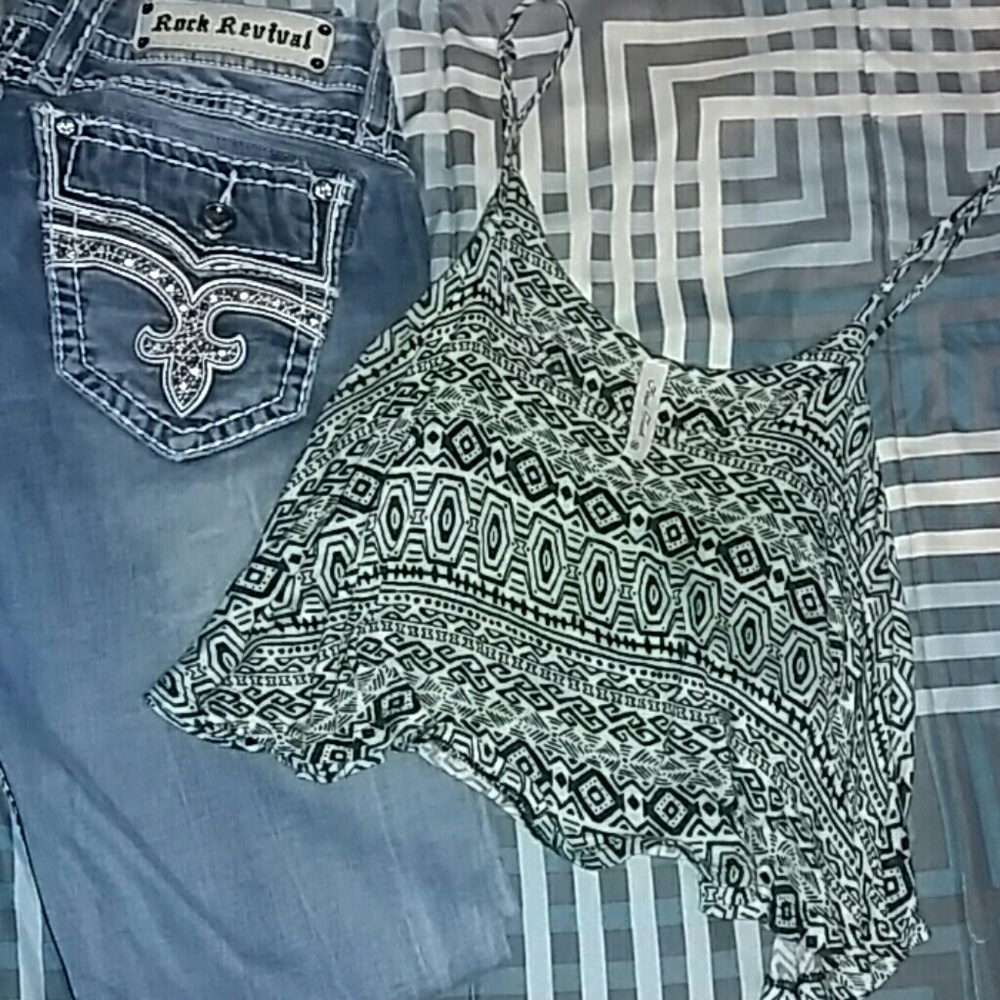 Cute teal Aztec crop top