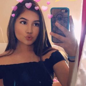 Meet your Posher, Marisa