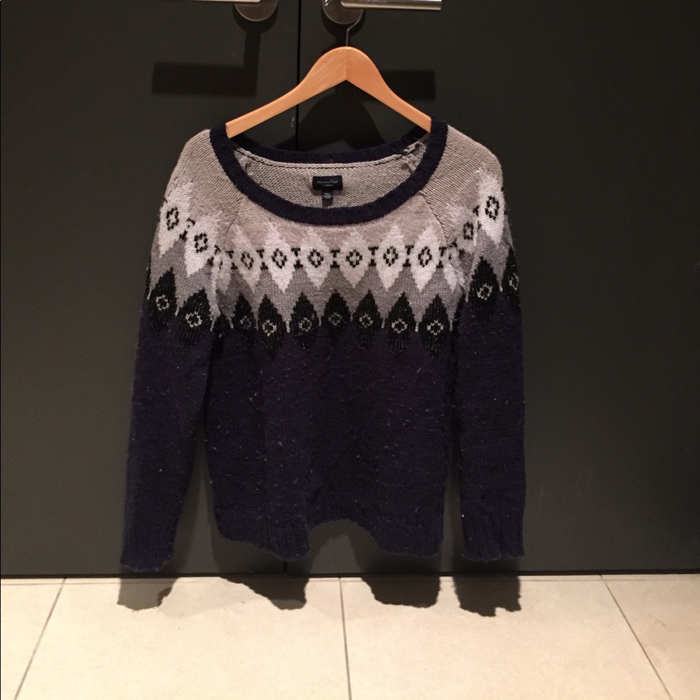 American Eagle Sweater