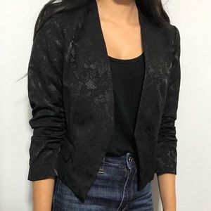 Cropped black blazer