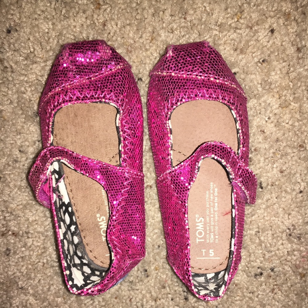 Tiny Toms pink glitter size 5 (toddler)