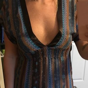 Low V blouse